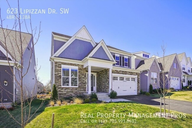 Building Photo - Almost New Luxury Home For Rent in The Hea...