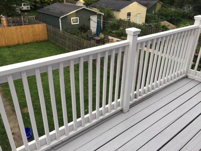 balcony - 804 Carpenter St