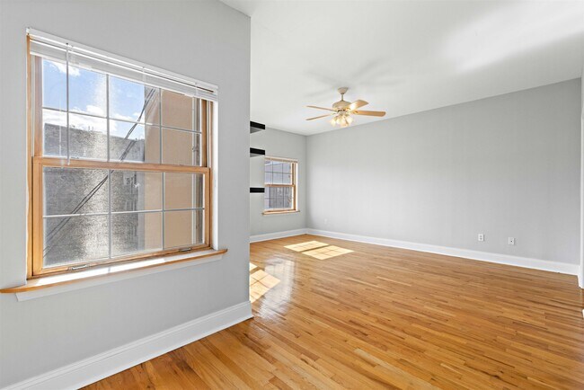 Foto del edificio - 211-213-213 3rd St