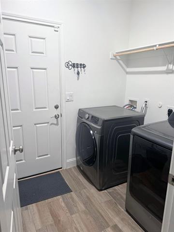 Foto del edificio - 4865 Melodylane St