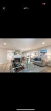 Building Photo - 220 Red Oak Dr