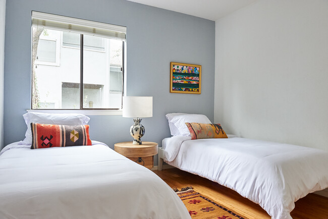 Foto del edificio - 708 S 1st St