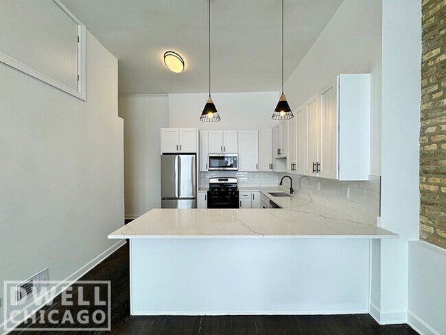 Building Photo - 1300 N Bosworth Ave