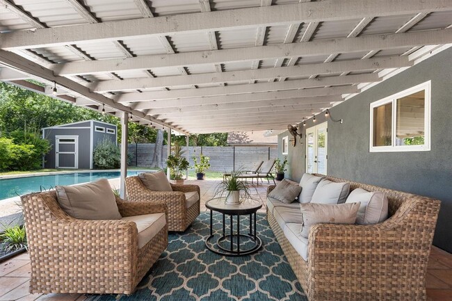 Foto del edificio - 4412 Dovemeadow Dr