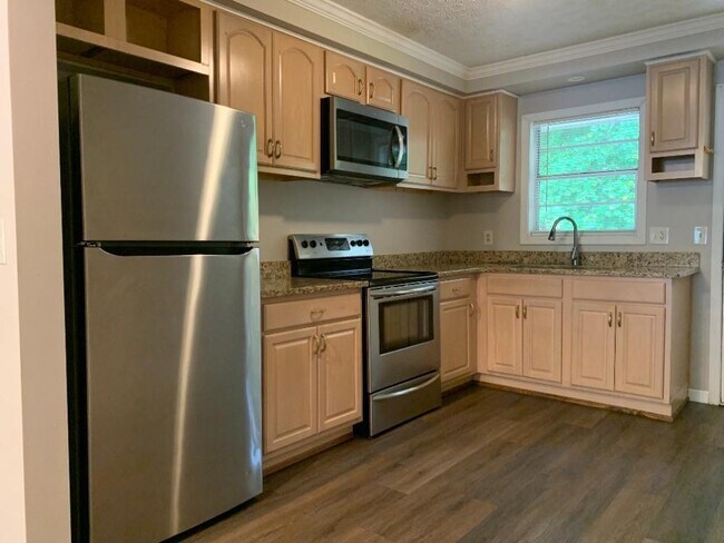 Foto del edificio - 152 Fields Landing Dr