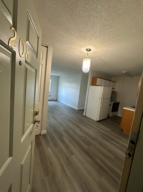Foto principal - 1518 1st St E