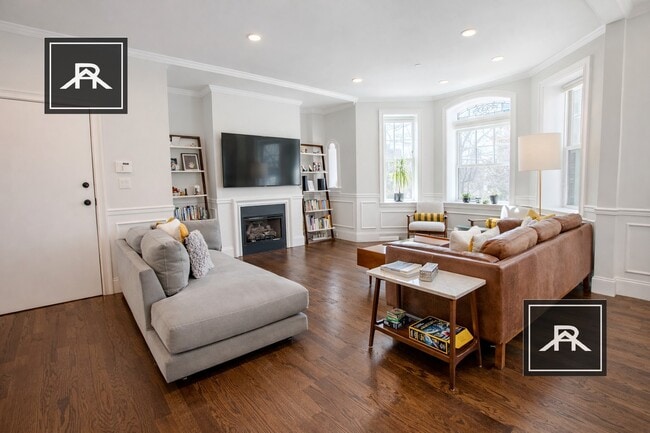 Foto del edificio - 128 Longwood Ave