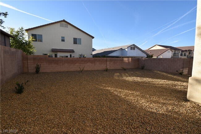 Building Photo - 6961 Silk Oak Ct