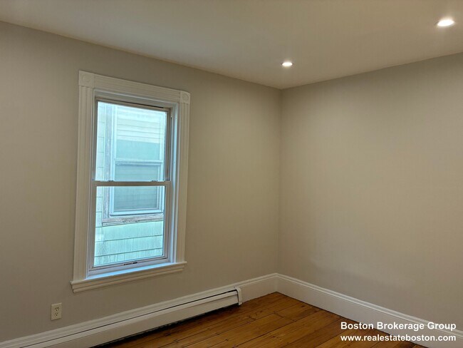 Foto del edificio - 22 Howell St
