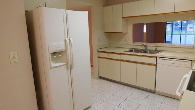 Building Photo - 5550 Witney Dr