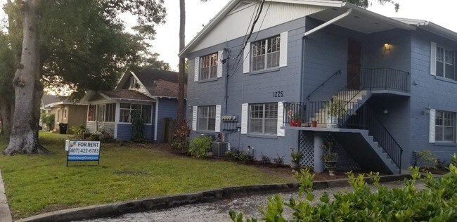 Foto del edificio - 1225 Park Lake St