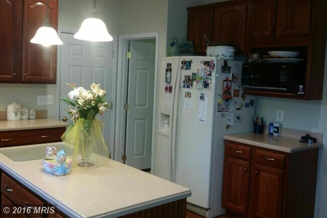 Foto del edificio - 7515 Paisley Pl