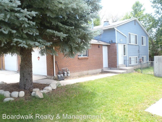 Foto del edificio - 7926 Chadbourne Dr