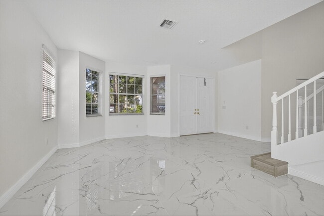 Foto del edificio - 2089 Reston Cir