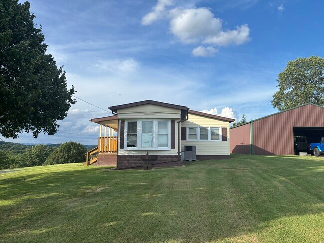 Foto del edificio - 350 Kitzmiller Rd