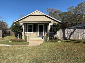 Building Photo - 510 Hicks St