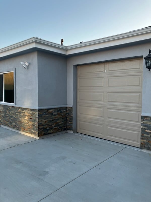 Building Photo - 6115 Carmelita Ave