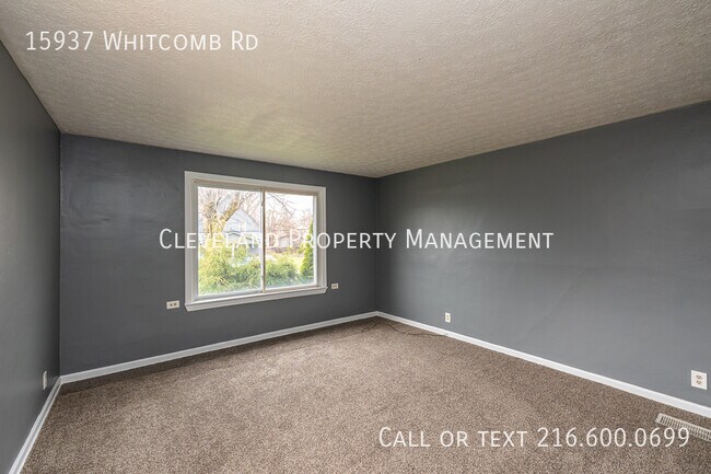 Foto del edificio - 15937 Whitcomb Rd