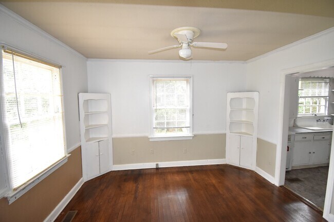 Foto del edificio - Coming Soon: 2 Bedroom and 1 Bath Home In ...