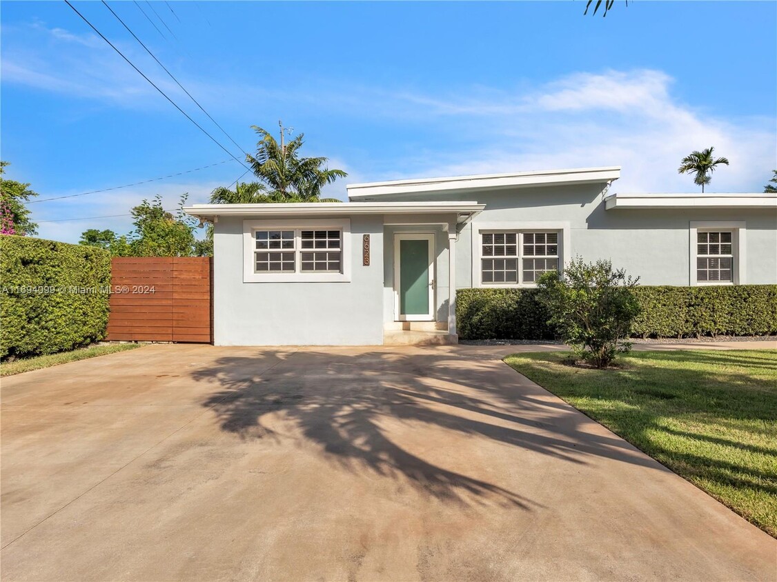 Foto principal - 6623 SW 53rd Ter