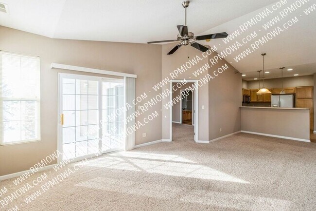 Foto del edificio - 1307 SE University Ave