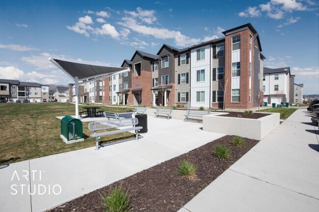 Foto del edificio - Unbelievably Awesome Lehi Condo
