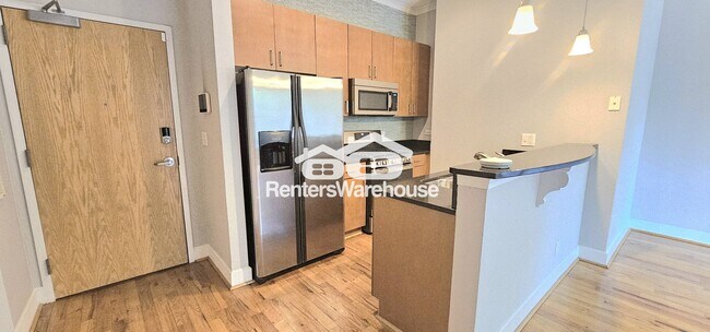 Foto del edificio - 384 Ralph McGill Blvd NE