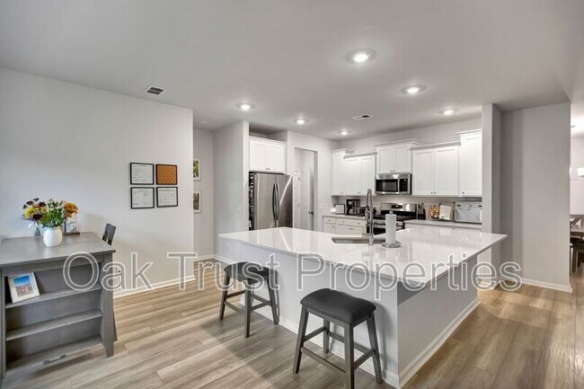 Foto del edificio - 430 Water Orchid Wy