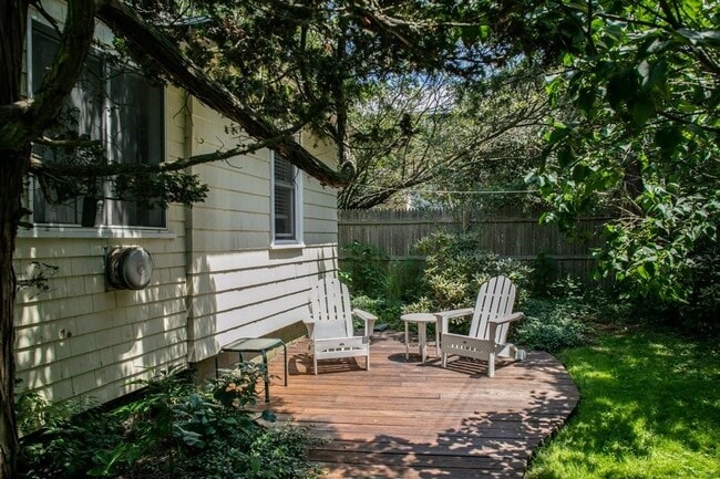 Foto del edificio - 33 Warren Ave