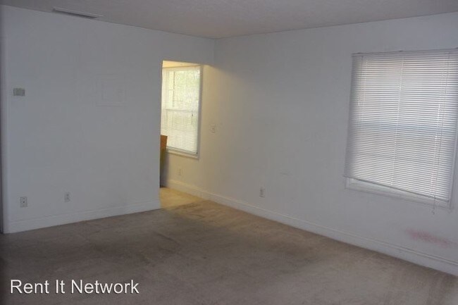 Building Photo - 13824 Orange Sunset Dr