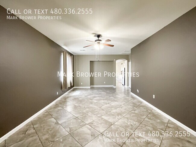 Foto del edificio - 11878 N 145th Ln