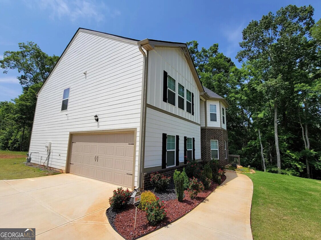 Foto del edificio - 25 Miller Lake Ct