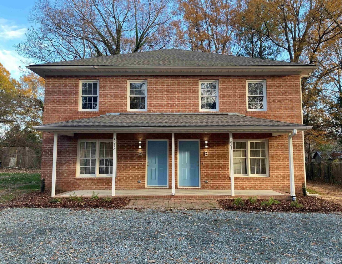 Primary Photo - 106 Williams St