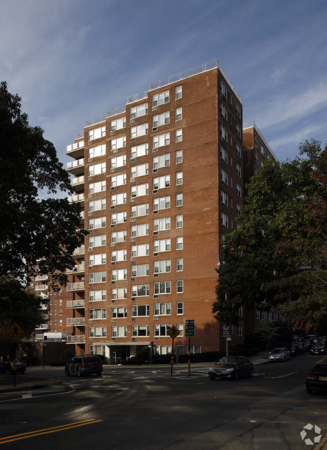 Building Photo - The Imperial Apartments