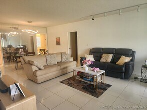 Building Photo - 805 Cypress Blvd