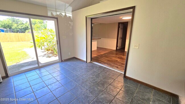 Foto del edificio - 6476 Pleasant Ave