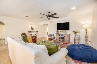 Building Photo - 116 Whiting Ave