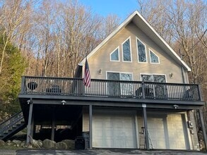 Building Photo - 26 Durgin Cir