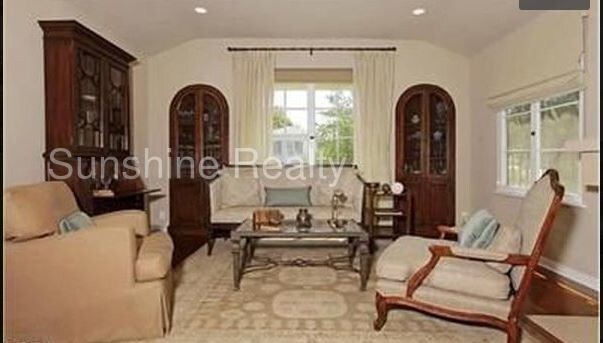 Building Photo - Quiet Westwood Neighborhood Home