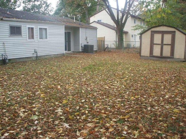 Building Photo - 3324 Brookbridge Rd