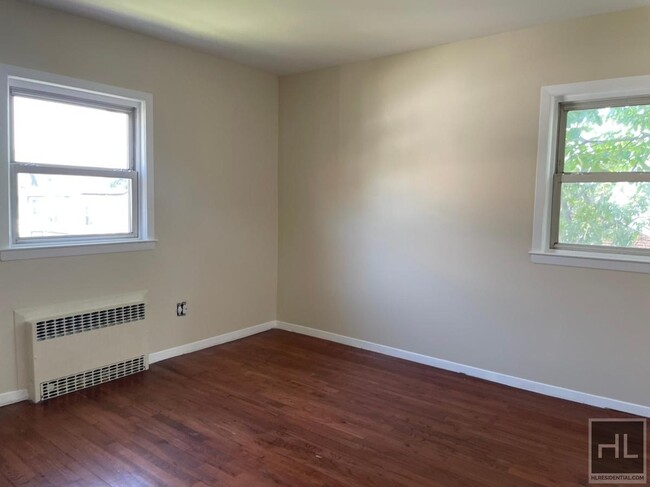 Building Photo - Amazing 3 bed 2 bath BRIARWOOD!!!