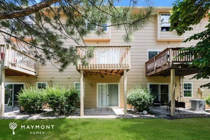 Foto del edificio - 2410 Hamlet Ln