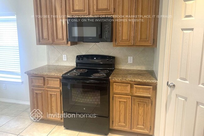 Building Photo - 3208 Waterglen Ct