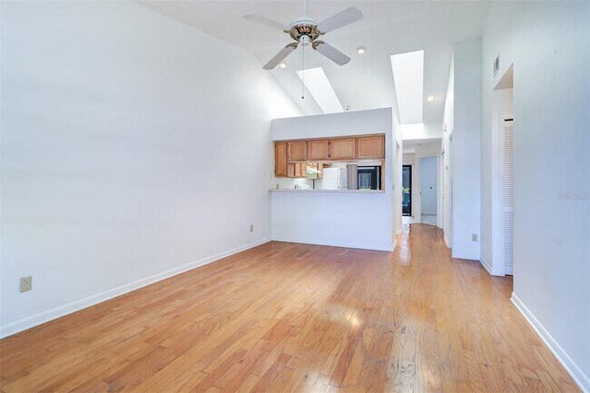 Foto del edificio - 2749 Countryside Blvd