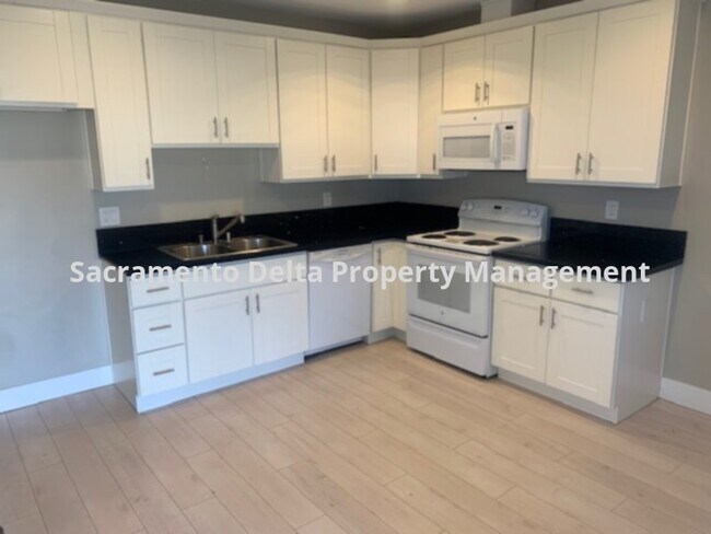Foto del edificio - 1427 Vernon St