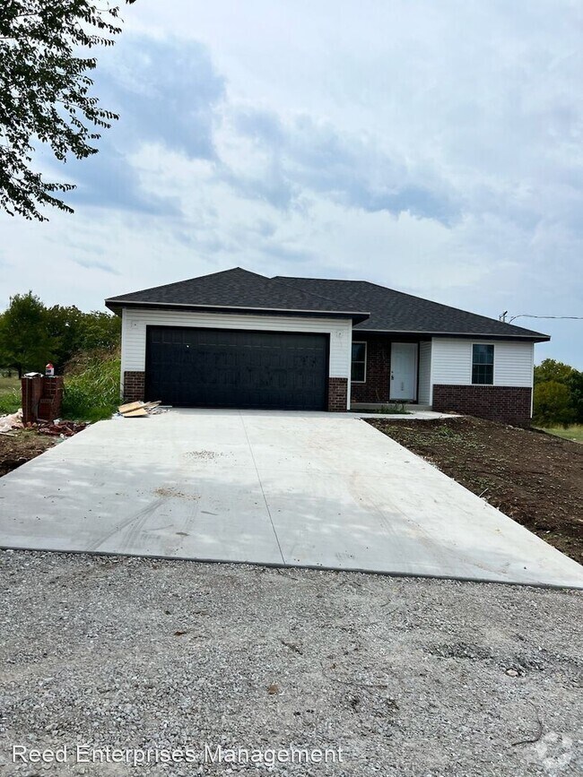 New Low Apartments For Rent in Brighton, MO 3 Rentals