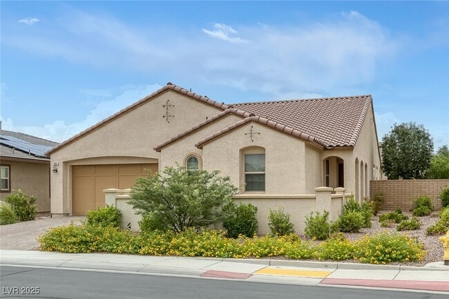 Building Photo - 489 Intonation St