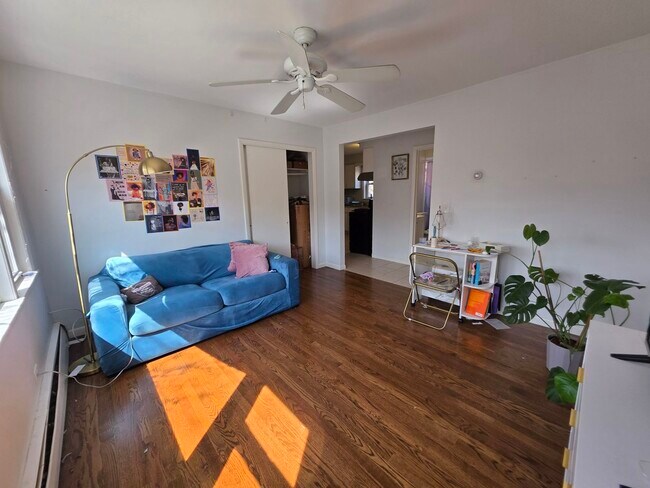 Foto del edificio - 4022 N Avers Ave