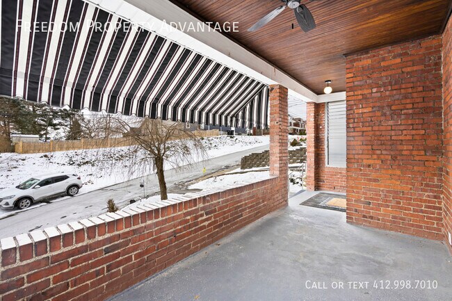 Foto del edificio - 2 Amherst Ave - West View