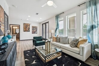 Interior Photo - Windsor Apartments
